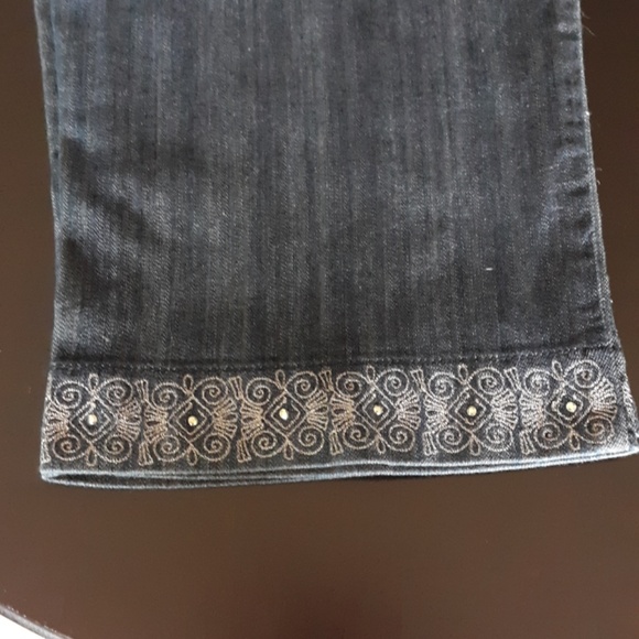 Christopher & Banks Dark Wash Denim Capri … - Picture 3 of 7